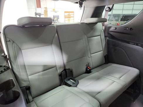Used 2022 GMC Yukon SLT w/ SLT Luxury Package AWD/4WD image 52