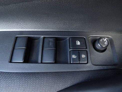 Used 2023 Toyota Corolla LE w/ LE Convenience Package FWD image 14
