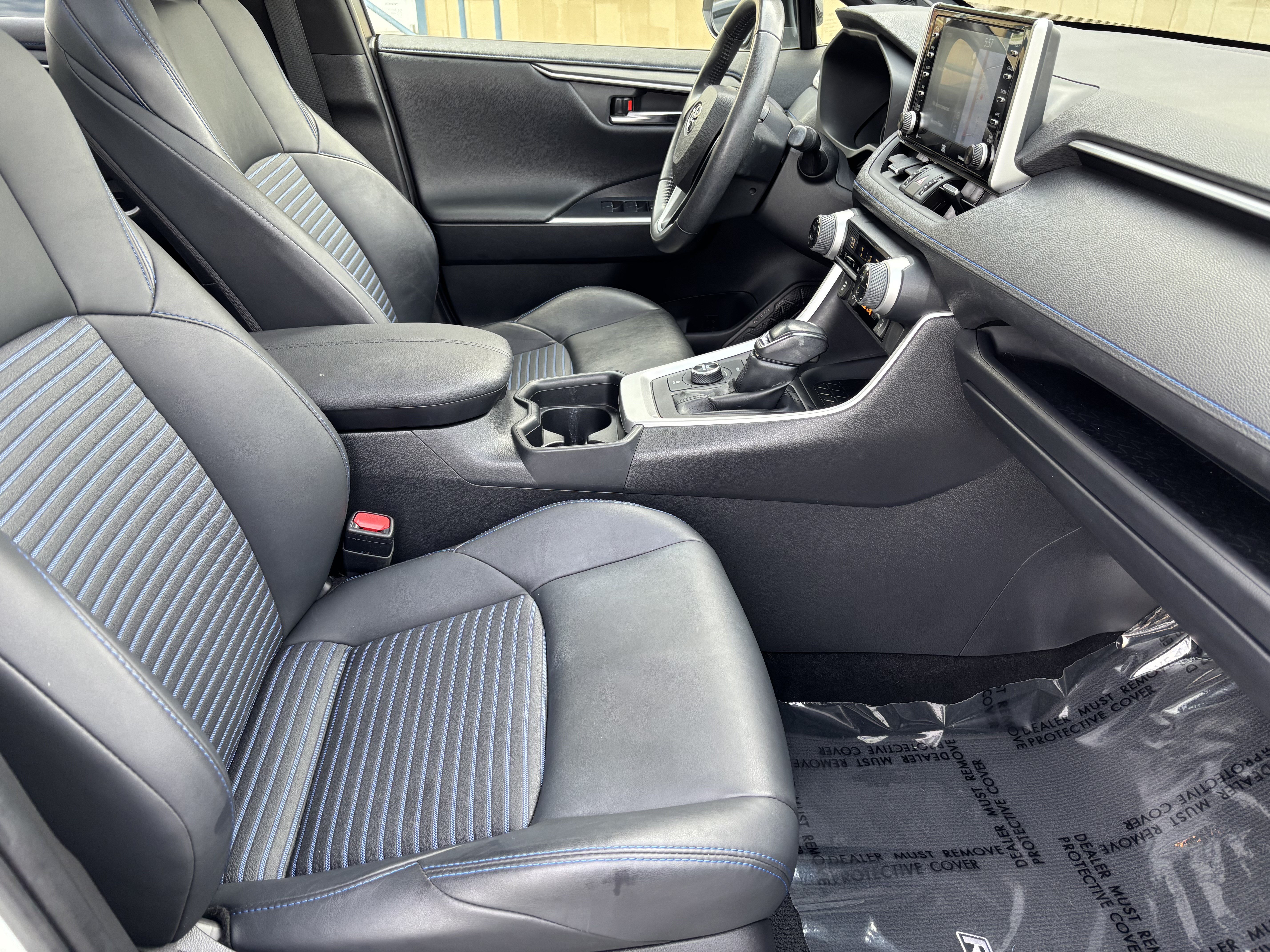 Used 2021 Toyota RAV4 XSE AWD/4WD image 29