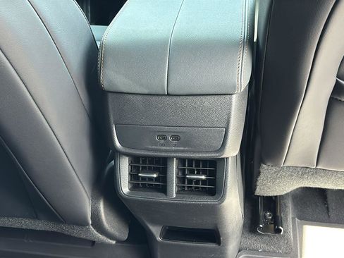 New 2026 GMC Terrain AT4 w/ LPO, Black Badging Package AWD/4WD image 23