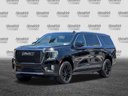 Used 2023 GMC Yukon XL Denali Ultimate AWD/4WD image 9