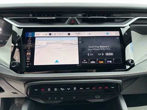 New 2026 Jeep Cherokee Limited image 27