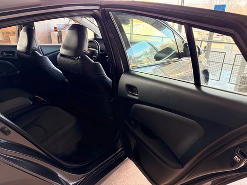 Used 2017 Toyota Prius Prime Premium image 20