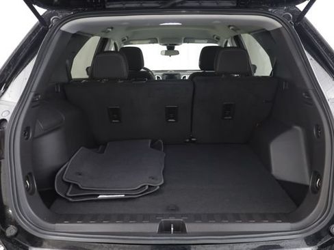Used 2024 Chevrolet Equinox LS w/ LS Convenience Package FWD image 18