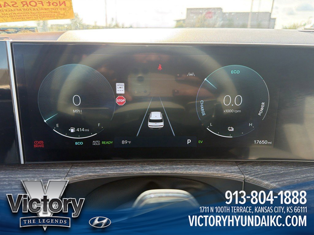 Used 2024 Hyundai Santa Fe Limited FWD image 15