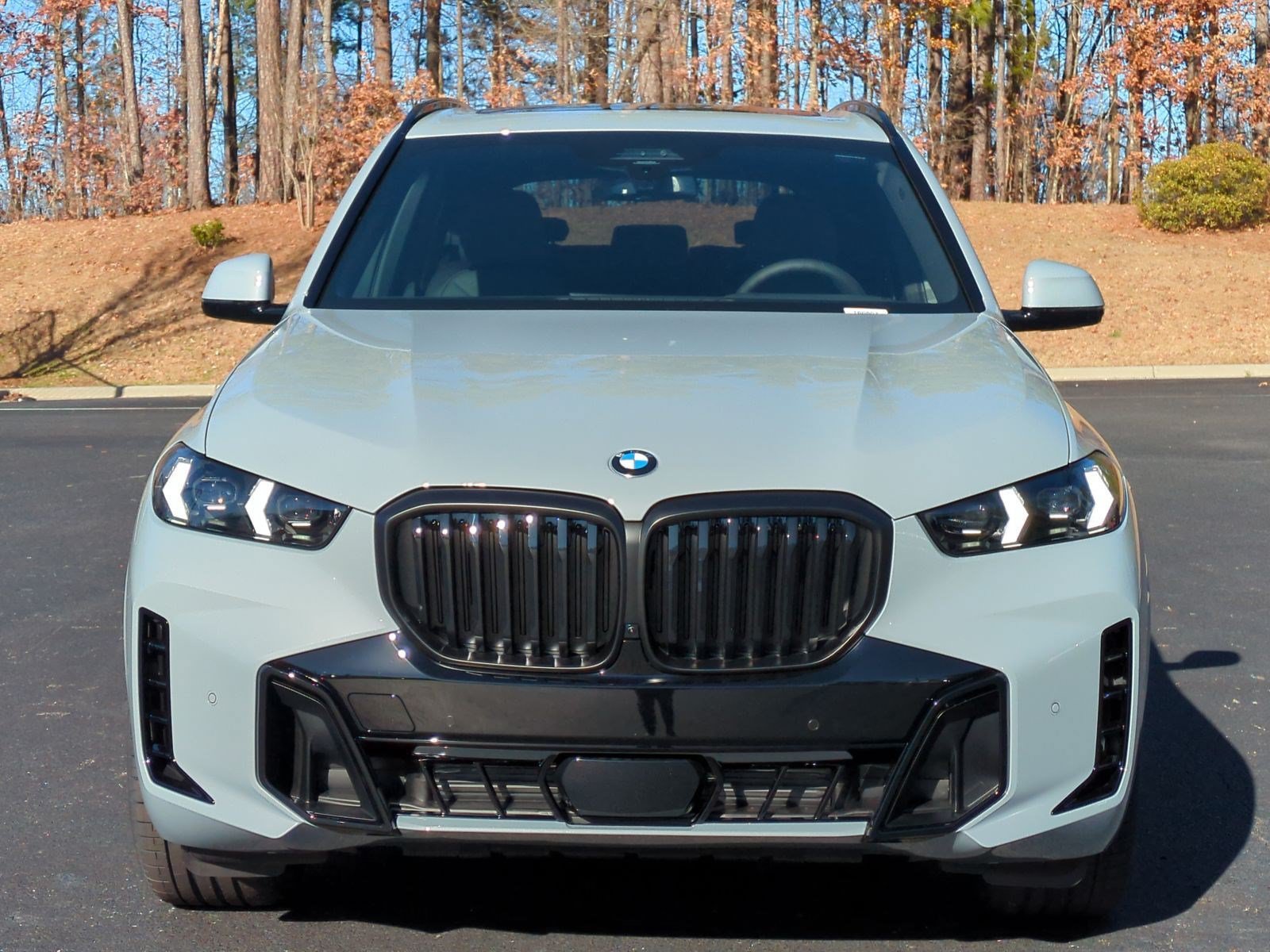 Certified 2026 BMW X5 xDrive40i w/ M Sport Package AWD/4WD image 3
