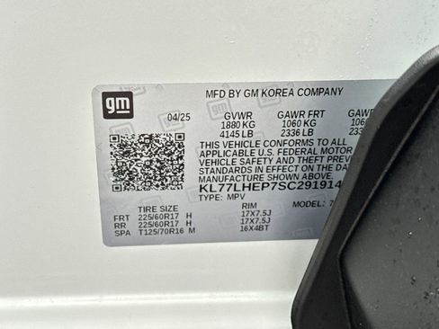 Used 2025 Chevrolet Trax LT image 30