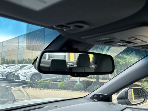 Used 2021 Toyota Avalon XLE w/ Moonroof Package FWD image 27