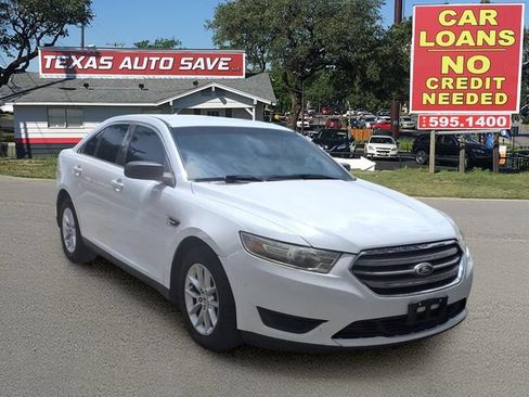 Used 2015 Ford Taurus SE FWD image 1