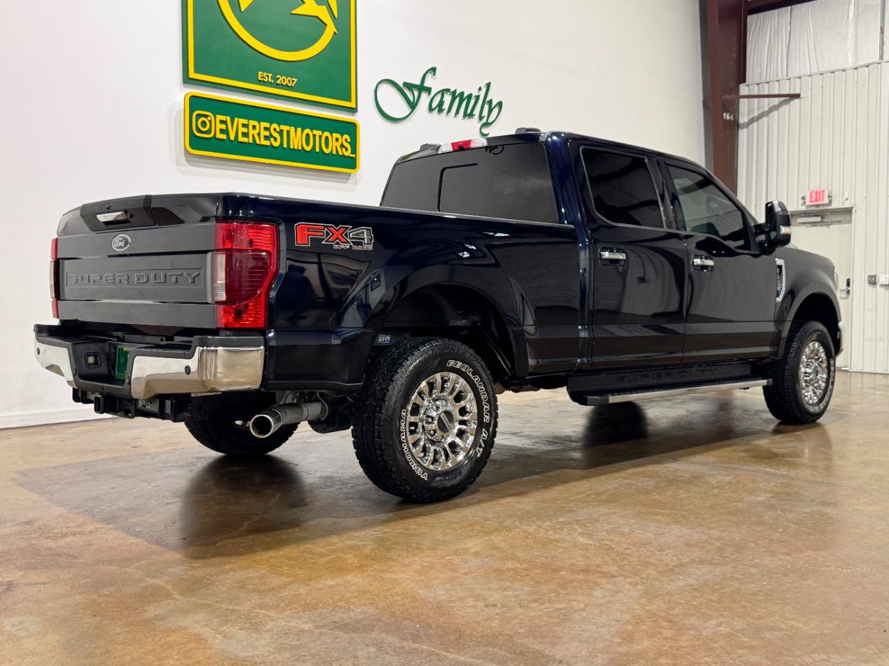 Used 2022 Ford F250 XLT w/ XLT Premium Package AWD/4WD image 8