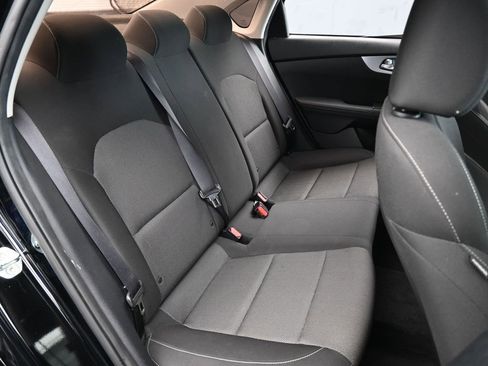 Used 2023 Kia Forte LXS w/ LXS Technology Package image 38