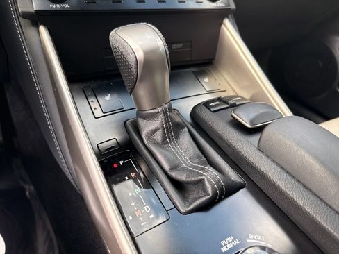 Used 2014 Lexus IS 250 w/ F-Sport Package RWD image 27