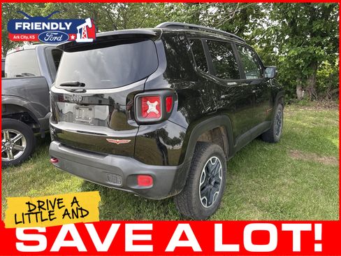 Used 2015 Jeep Renegade Trailhawk w/ Premium Leather Group AWD/4WD image 4