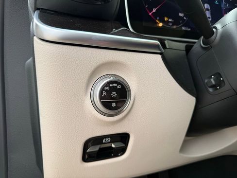New 2026 Mercedes-Benz C 300 4MATIC Sedan image 21