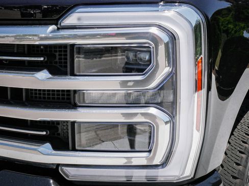 Used 2025 Ford F250 Platinum w/ Platinum Plus Package AWD/4WD image 6