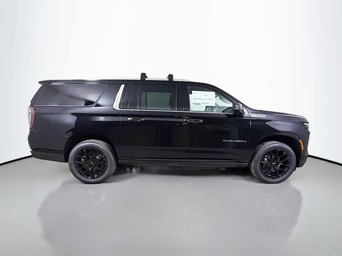 New 2026 Chevrolet Suburban High Country AWD/4WD image 4