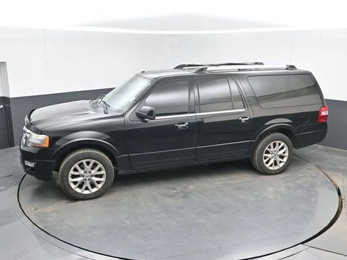 Used 2017 Ford Expedition EL Limited w/ Equipment Group 301A AWD/4WD image 22