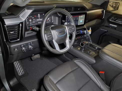 New 2025 GMC Sierra 1500 Denali AWD/4WD image 15