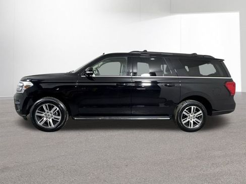 Used 2022 Ford Expedition Max XLT image 30