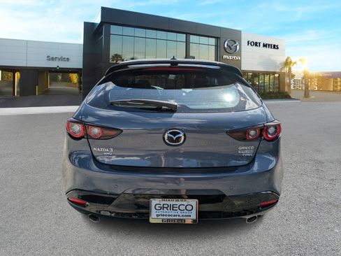 New 2025 MAZDA MAZDA3 Hatchback w/Premium Plus Pkg image 7