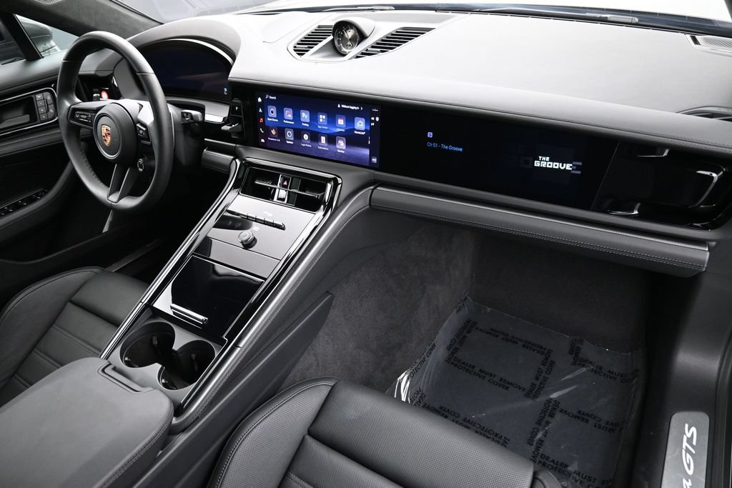 Certified 2026 Porsche Panamera GTS AWD/4WD image 33