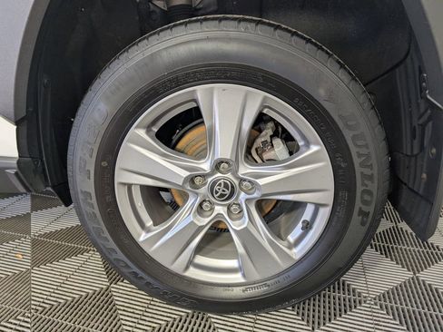 Used 2023 Toyota RAV4 XLE w/ Convenience Package image 11