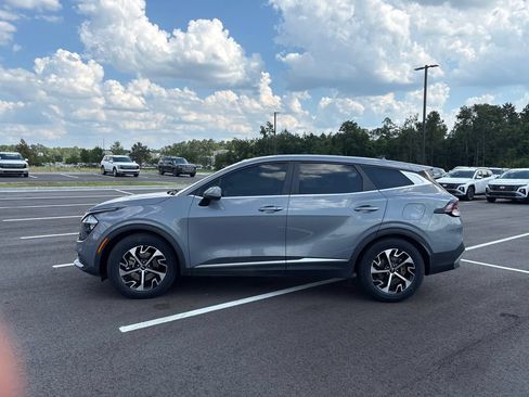Used 2023 Kia Sportage EX FWD image 15