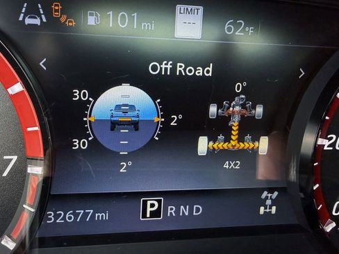 Used 2023 Nissan Frontier PRO-4X w/ Pro-4X Premium Package image 24