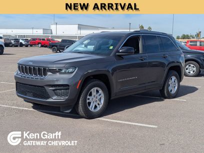Used 2022 Jeep Grand Cherokee Laredo w/ Luxury Tech Group I
