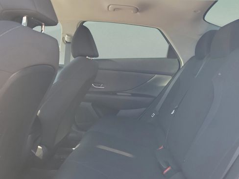 New 2026 Hyundai Elantra SE image 10