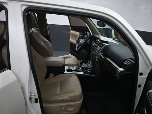 Used 2017 Toyota 4Runner Limited image 20