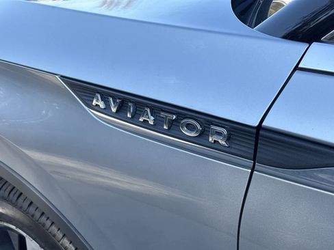 Used 2020 Lincoln Aviator Reserve w/ Equipment Group 201A image 21