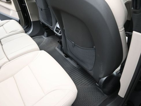 New 2025 Volvo EX90 Ultra image 19