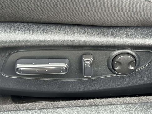 Certified 2023 Honda Accord EX image 18