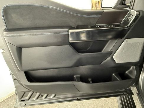 Certified 2025 Ford F150 Platinum w/ Equipment Group 702A High AWD/4WD image 8