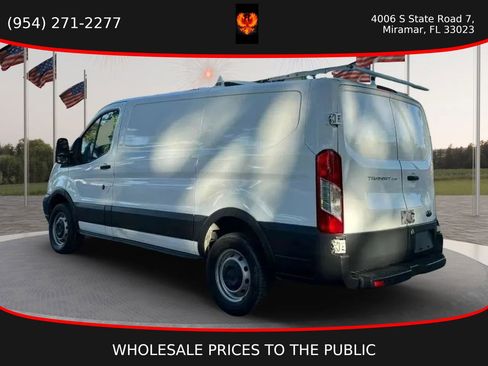 Used 2017 Ford Transit 250 130 Low Roof RWD image 5