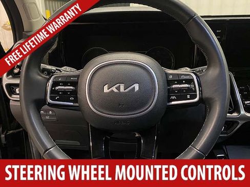 Used 2023 Kia Sorento EX w/ Panoramic Sunroof Package FWD image 10