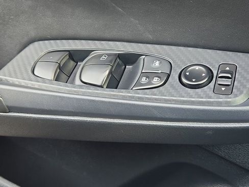 Used 2024 Nissan Sentra S image 17