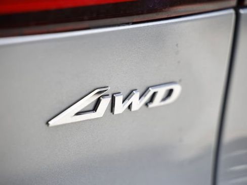 New 2026 Genesis GV70 2.5T Advanced AWD/4WD image 11