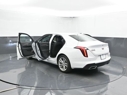 Used 2024 Cadillac CT4 Luxury image 51