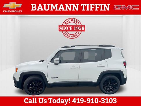 Used 2017 Jeep Renegade Altitude image 12