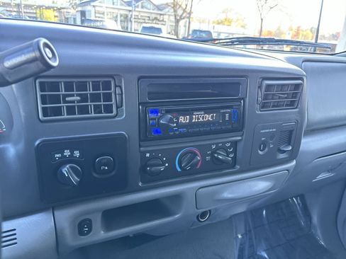 Used 2002 Ford F250 XL AWD/4WD image 22