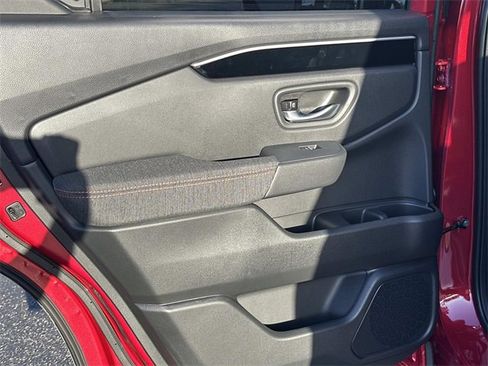 New 2025 Honda Pilot Sport image 12