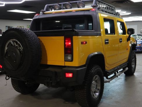 Used 2005 HUMMER H2 SUT w/ Preferred Equipment Group image 6