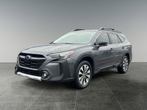Used 2024 Subaru Outback Limited XT AWD/4WD image 4