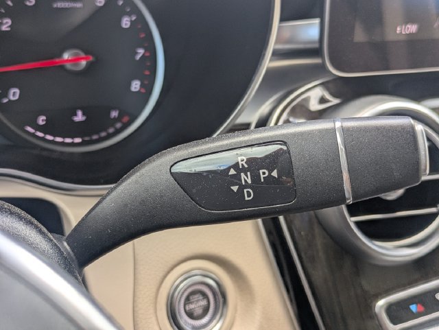 Used 2021 Mercedes-Benz GLC 300 image 34