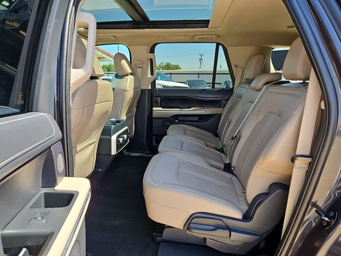 Used 2024 Ford Expedition Max Limited RWD image 9