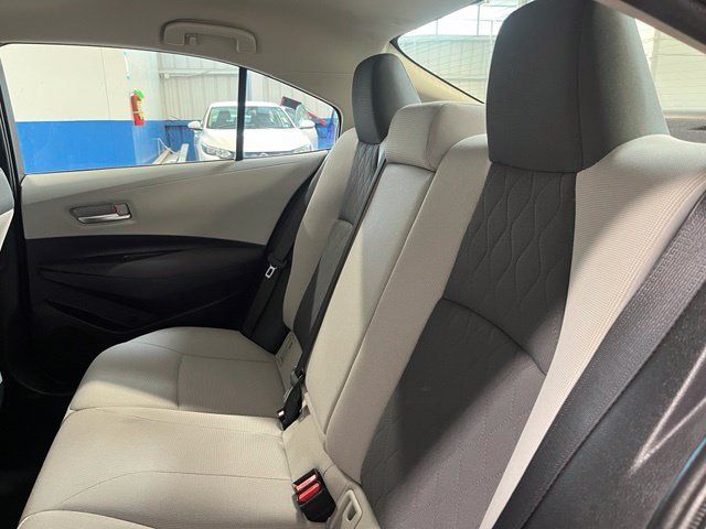 Used 2020 Toyota Corolla LE w/ Carpet Mat Package (TMS) FWD image 19