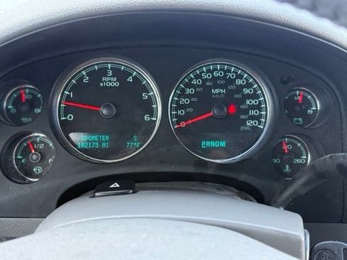 Used 2010 Chevrolet Tahoe LTZ AWD/4WD image 30