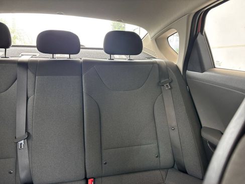 Used 2025 Kia K4 FWD image 38